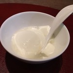 齋華 - 杏仁豆腐