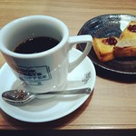 本と出会える珈琲店 BOOK MEETS COFFEE　 - 備長炭 炭火珈琲(小倉トースト付き)