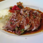 ラ ペッシュ - 岐阜県産豚肩ロースの炭火焼きのアップ