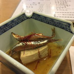 河太郎 - お通し  きびなごと木綿豆腐