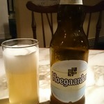 2016/11　Ｈｏｅｇａａｒｄｅｎ Ｗｈｉｔｅ（インドビール）￥７００（税別）