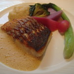 レストラン ヒロミチ - 鱸のポワレ