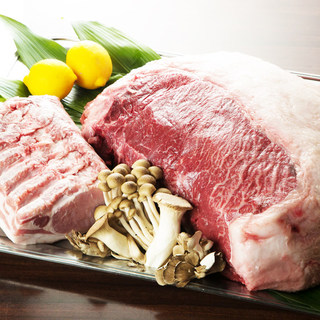 北海道や全国から直送食材を使った本格料理を楽しめます。