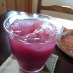 ノラカフェ - 手絞りのデラウェアジュース。