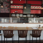 キッチン エイジィー - カウンター席