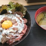 コイズミデリカテッセン - 炙りローストビーフ丼