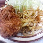 キッチン南海 - カニクリームコロッケ、しょうが焼き定食