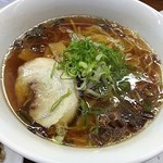 三本足 - ラーメン　700円