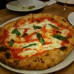 Torattoria pizzeria logic - マルゲリータ