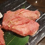 焼肉 一山 - 特上厚切り上タン塩