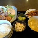恋絆 - 鶏の唐揚げ定食（950円）