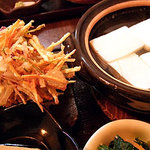 嵐山豆腐葵 - 湯豆腐セットのかき揚げアップ