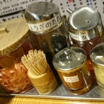 らぁ麺 田中商店 - 卓上