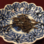 東京 芝 とうふ屋うかい - スッポンの出汁で炊いたという昆布