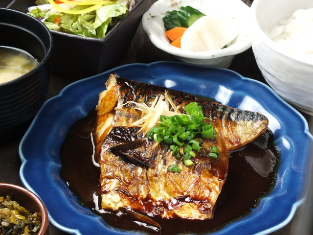 ランチメニュー 博多ぶあいそ別邸 新宿パークタワー店 初台 居酒屋 食べログ