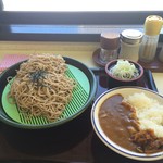 清流そば - カレーセット、ざるそば大盛り。