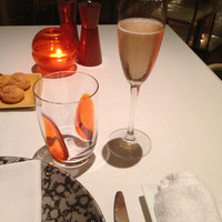 Benoit Alain Ducasse - スパークリングワイン！
                キリッとした味わいで、さっぱりとしていて、食前酒には最適。