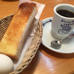 コメダ珈琲店 - ブレンドコーヒー400円とバタートースト&茹で卵のモーニング