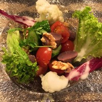 鴨料理専門店 鴨亭 - 砂肝コンフィとトマトのサラダ