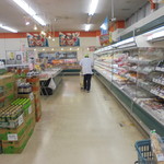 ヤオヨシ - お兄さん頑張って品出ししてね