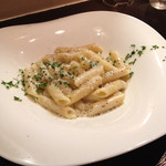 ゴルゴンゾーラビカンテペンネ