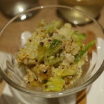 デリチカ - キャベツとじゃがいものツナカレー押し麦サラダ