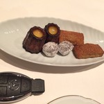 シェ草間 - お菓子、カヌレ、チョコ、etc