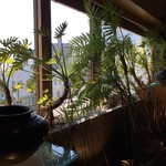 かにしげ - 席の後ろ側