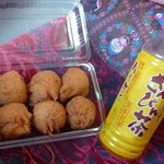 たきどぅん - サータアンダギーとサービスでいただいたさんぴん茶