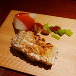 富小路 やま岸 - 16.11月　ぐじの松笠焼き、蕪、梅肉で。