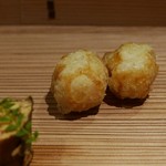 富小路 やま岸 - 16.11月　杉八寸（海老芋）