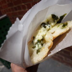 Borek Shop - ほうれん草とチーズ