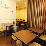 Chuukako Zararyouri Ando Kafe Daofu - 1階テーブル席