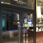ピエール マルコリーニ - 店舗入口