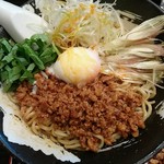 麺厨房 華燕 - 汁なし担々麺大盛り1000円見事なバランスを保ちつつ豪快な肉の力を見せてくれる