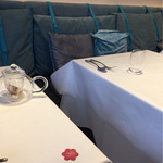 La Brianza - 水色の素敵なソファ。