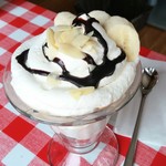 ミディリュヌ - チョコバナナパフェ　530円　2016/11