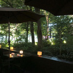 ザ・カフェ by アマン - テラスのテーブル