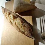 キュイジーヌ[s] ミッシェル・トロワグロ - パン