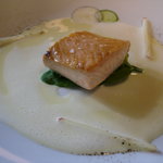 キュイジーヌ[s] ミッシェル・トロワグロ - 白ワインのソースです