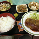 常盤 - トンカツ定食750円