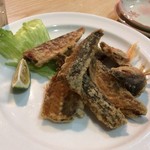 沖縄料理居酒屋 琉球亭 - グルクン唐揚げ