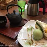 神楽坂 茶寮 - 京抹茶のティラミスタルト（777円・厳選茶葉セット1188円税込）京都宇治玉露（799円税込）16.10月