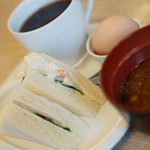 カフェ　ド ヴァン - サンドイッチモーニング　コーヒー代のみ400円♪