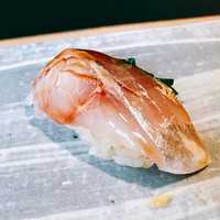 鮨 麻生 平尾山荘 - ○太刀魚様：あっさりしてるかと思いきやハラミに近いせいか脂のってる
