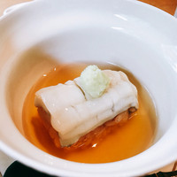鮨 麻生 平尾山荘 - ○鰆の蒸し鮨様：名物的な一品♪餡かけの鮨様って面白い！
                