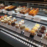 パティスリーグラム - ショーウインドウ