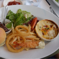 37 Steakhouse & Bar - 