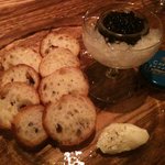 ニルヴァーナ - ロシア産キャビアベルーガ