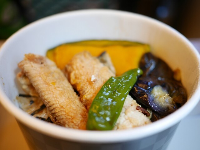 Te to Te Guransuta Tokyo